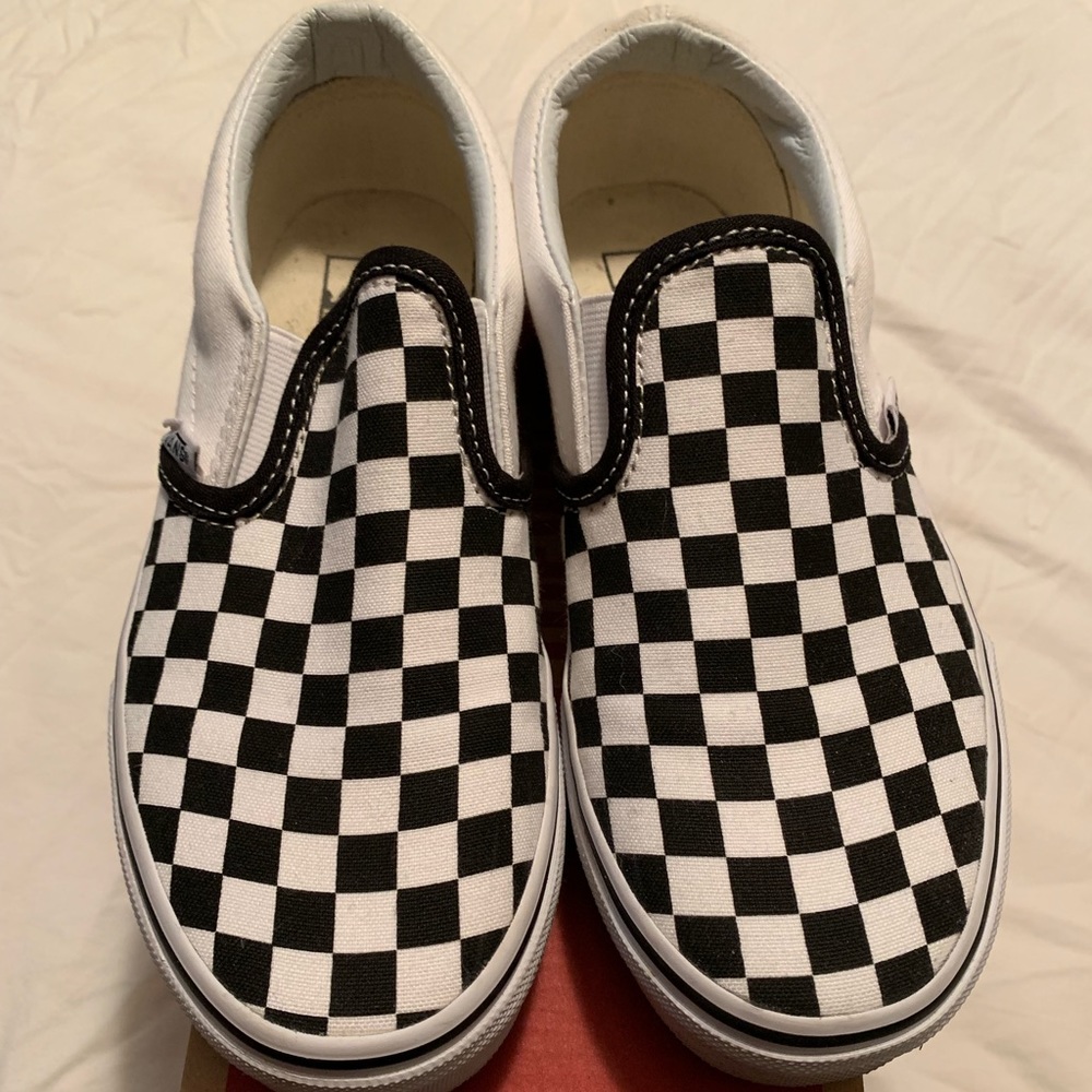Classic slip on Vans🖤
